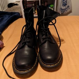 Amazing Doc Marten combat boots